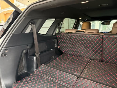 ស្តុក​ថ្មី​ Ford Everest Titanium