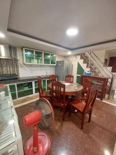 #ផ្ទះជួលនៅ ជិតផ្សារដីថ្មីផ្លូវវេងHouse for rent ស្រង1ខែ Rental price 350$/month សំរាប់ស្នាក់នៅ
