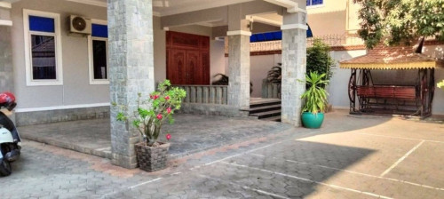 ផ្ទះសម្រាប់ជួល House for rent at