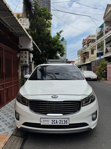 ឡាន Kia Carnival