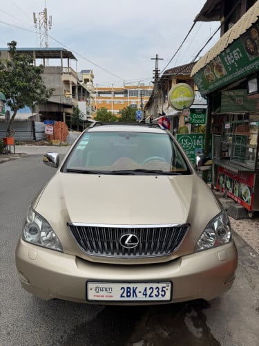 ឡាន​លក់​lexus​Rx330 full ប៉ុង 2 ឆ្នាំ​ផលិត​205
