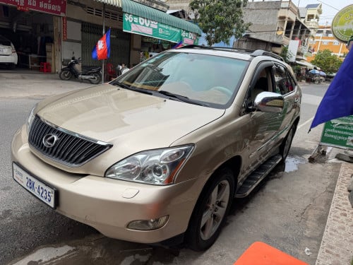 ឡាន​លក់​lexus​Rx330 full ប៉ុង 2 ឆ្នាំ​ផលិត​205