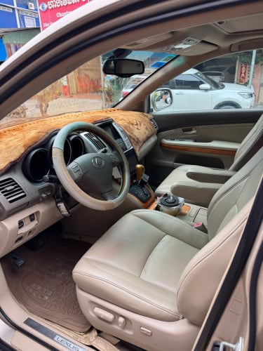 ឡាន​លក់​lexus​Rx330 full ប៉ុង 2 ឆ្នាំ​ផលិត​205
