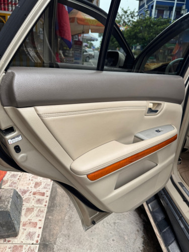 ឡាន​លក់​lexus​Rx330 full ប៉ុង 2 ឆ្នាំ​ផលិត​205