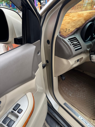 ឡាន​លក់​lexus​Rx330 full ប៉ុង 2 ឆ្នាំ​ផលិត​205
