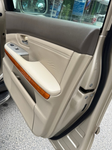 ឡាន​លក់​lexus​Rx330 full ប៉ុង 2 ឆ្នាំ​ផលិត​205