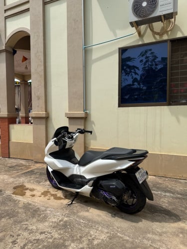 លក់ PCX 125 2022 ម៉ូតូជប៉ុនម្ចាស់ដេីម $2700