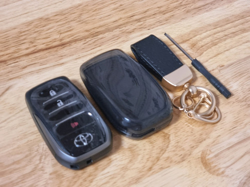 សំបកសោរឡើង Toyota Prius 010