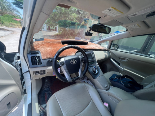 ឡានលក់ Toyota Prius 2010 Option 5 Advance