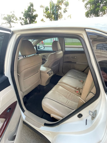 ឡានលក់ Toyota Vanza 2010 V4 pong1 full option👉បើកតំបូល សោរប្រើស្មាតឃី