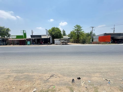 🏦Land Available for Urgent Sale at a Special Price (Negotiable).