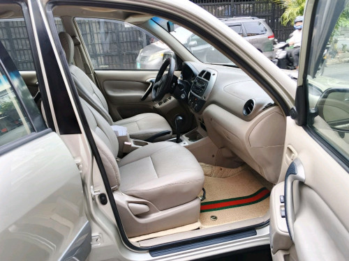 🔥 Toyota RAV4 2003  តម្លៃត្រឹម 9500$