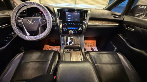 🚘 2019 Alphard Executive lounge V6(3.5L)