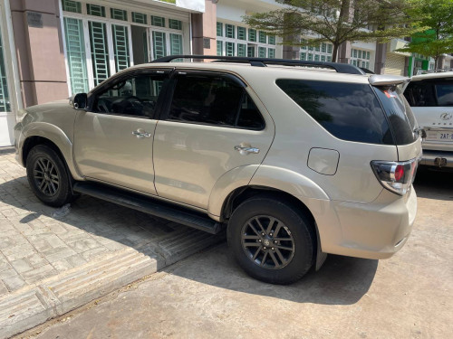 រថយន្តសម្រាប់ជួលប្រចាំខែ Vehicle/Car For Rent/Lease Service Monthly Yearly