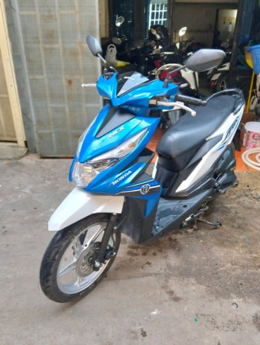 018 ម៉ូតូ​ស្អាត​ ​មានកាតគ្រី