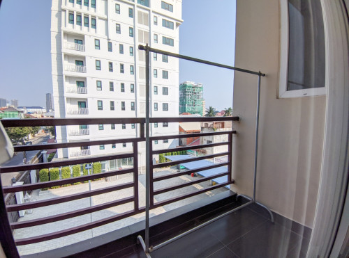 1Bedroom Swimming pool Serviced Apartment for rent near Toul Kork market