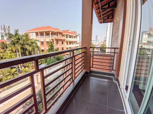1Bedroom Swimming pool Serviced Apartment for rent near Toul Kork market