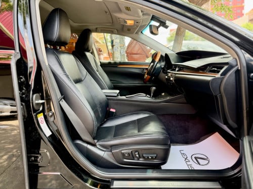 2014 LEXUS ES 300h Hybrid Premium Full Option រថយន្ត​ក្រដាសពន្ធថ្មី​ទេីបនាំចូល​