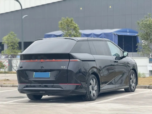 2024 Xpeng X9 Full Option