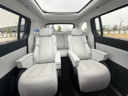 2024 Xpeng X9 Full Option