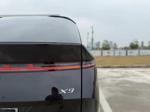 2024 Xpeng X9 Full Option