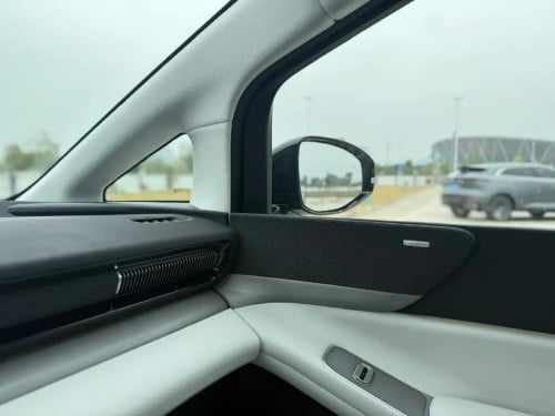 2024 Xpeng X9 Full Option