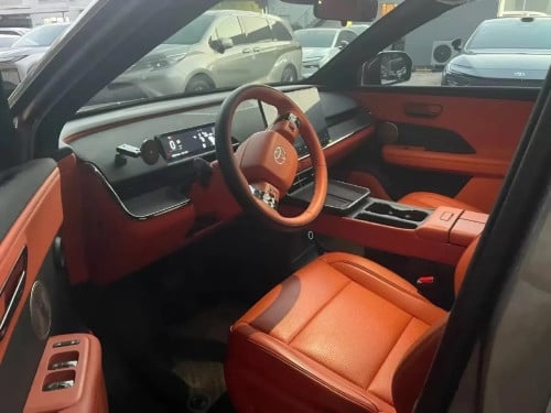 2025 Toyota BZ3X Full Option