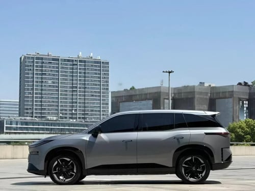 2025 Toyota BZ3X Full Option