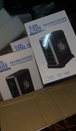 240W GAN charger station  ឆ្នាំងសាក់កម្លាំង240W -  Iphone  samsung កាស់  Laptop
