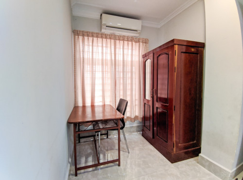 2Bedrooms Apartment for rent near Toul Kork Market