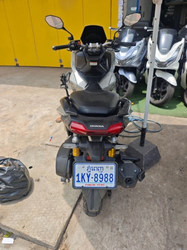 ADV 160 2023 Moto Japan មានគ្រឿងលេងស្រាប់ ឯកសាម្ចាស់ដេីម ប្រញាប់លុយ