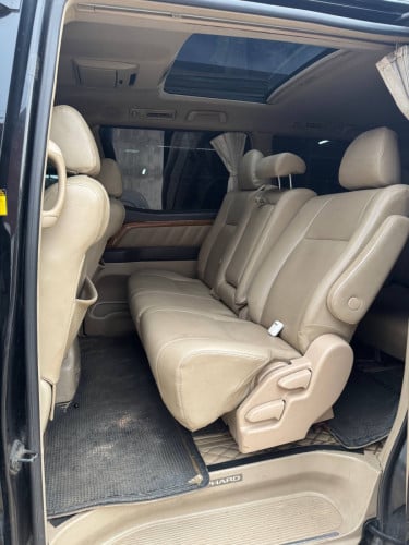 ALPHARD 05 full options auto 3 បេីក​ដំបូល​2តង់​ V6 ប៉ុង​1 មាន​ហ្គាស​ស្រាប់​