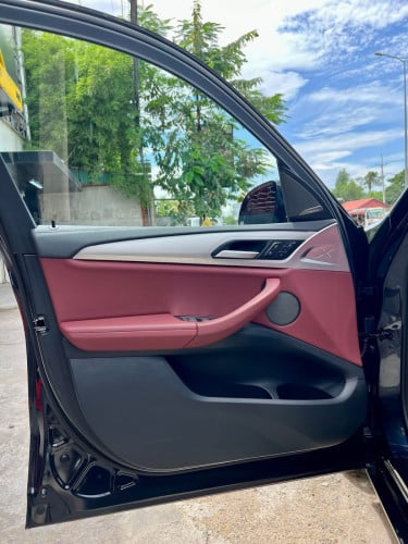 BMW IX3 2024
