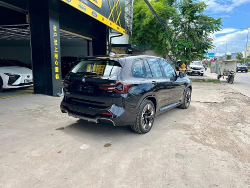BMW IX3 2024
