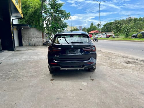 BMW IX3 2024