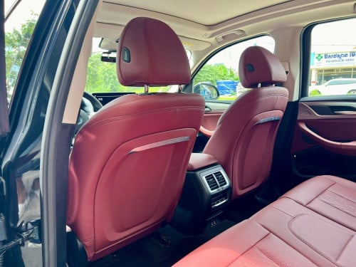 BMW IX3 2024