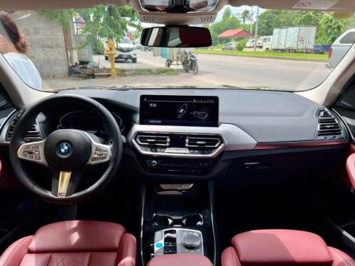 BMW IX3 2024