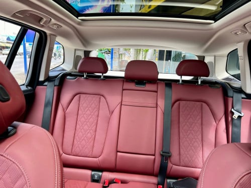 BMW IX3 2024