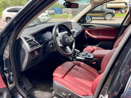 BMW IX3 2024