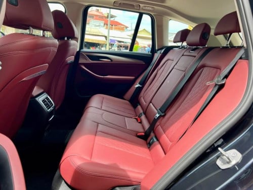 BMW IX3 2024