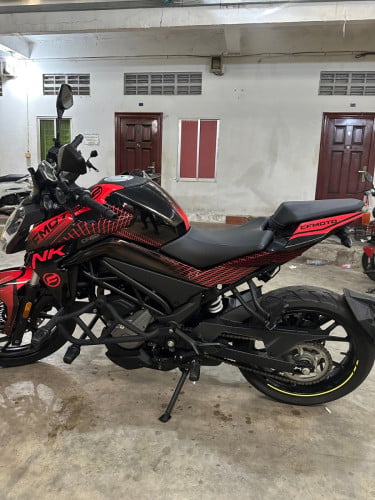 CFmoto 250nk Lite