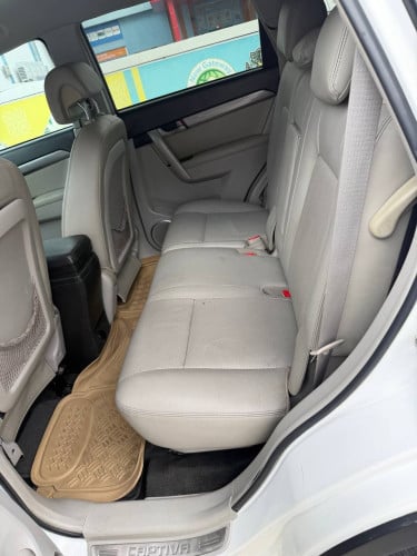 Chevrolet Captiva  2013 ម៉ាស៊ីនម៉ាស៊ូត7 កៅអី