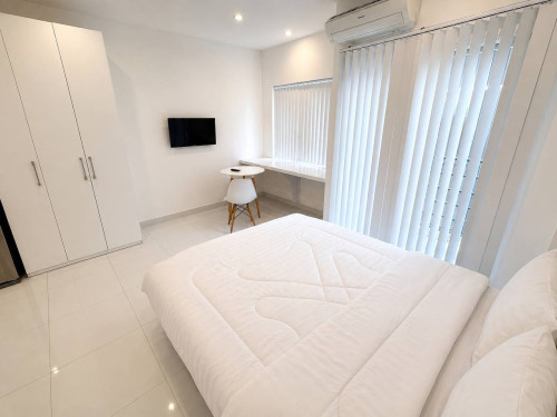 Condo for rent at bkk1