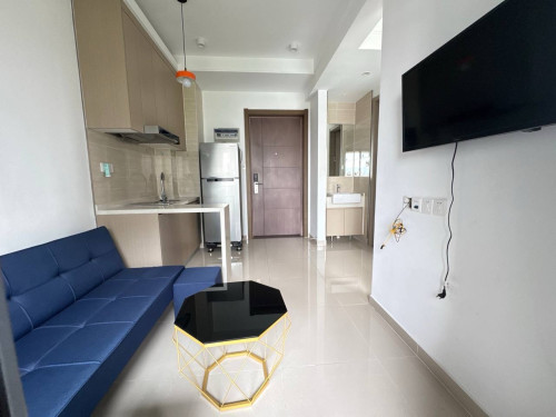 Condo for rent R&F (ខុនដូរជួល តម្លៃល្អ)