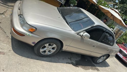 Corolla ឆ្នាំ95  ឡានស្អាត អាចមកមើលបាន ទីតាំង ព្រែកឯង 012/067494847