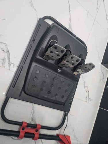 G923 and gear shifter and seat