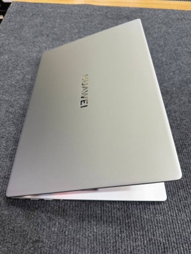 Hauwei D16 2024 (99%) i5(13th)16/1TB