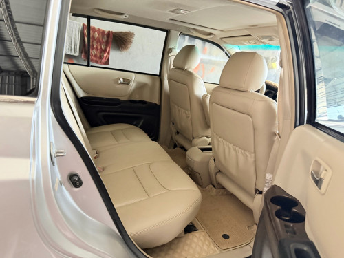 Highlander02V6Limitedប៉ុង1ដំបូលបេីកហ្វូលអប់សិនម្ចាស់ដេីម