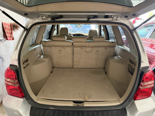 Highlander02V6Limitedប៉ុង1ដំបូលបេីកហ្វូលអប់សិនម្ចាស់ដេីម
