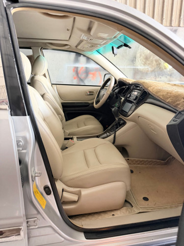 Highlander02V6Limitedប៉ុង1ដំបូលបេីកហ្វូលអប់សិនម្ចាស់ដេីម